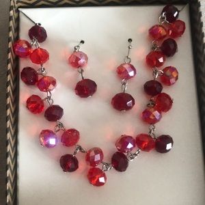 Social Jewelry Box - Necklace and Earring Set NEW